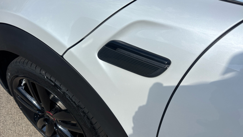 MINI Hatchback 1.5 Cooper Sport 5dr Petrol Hatchback
